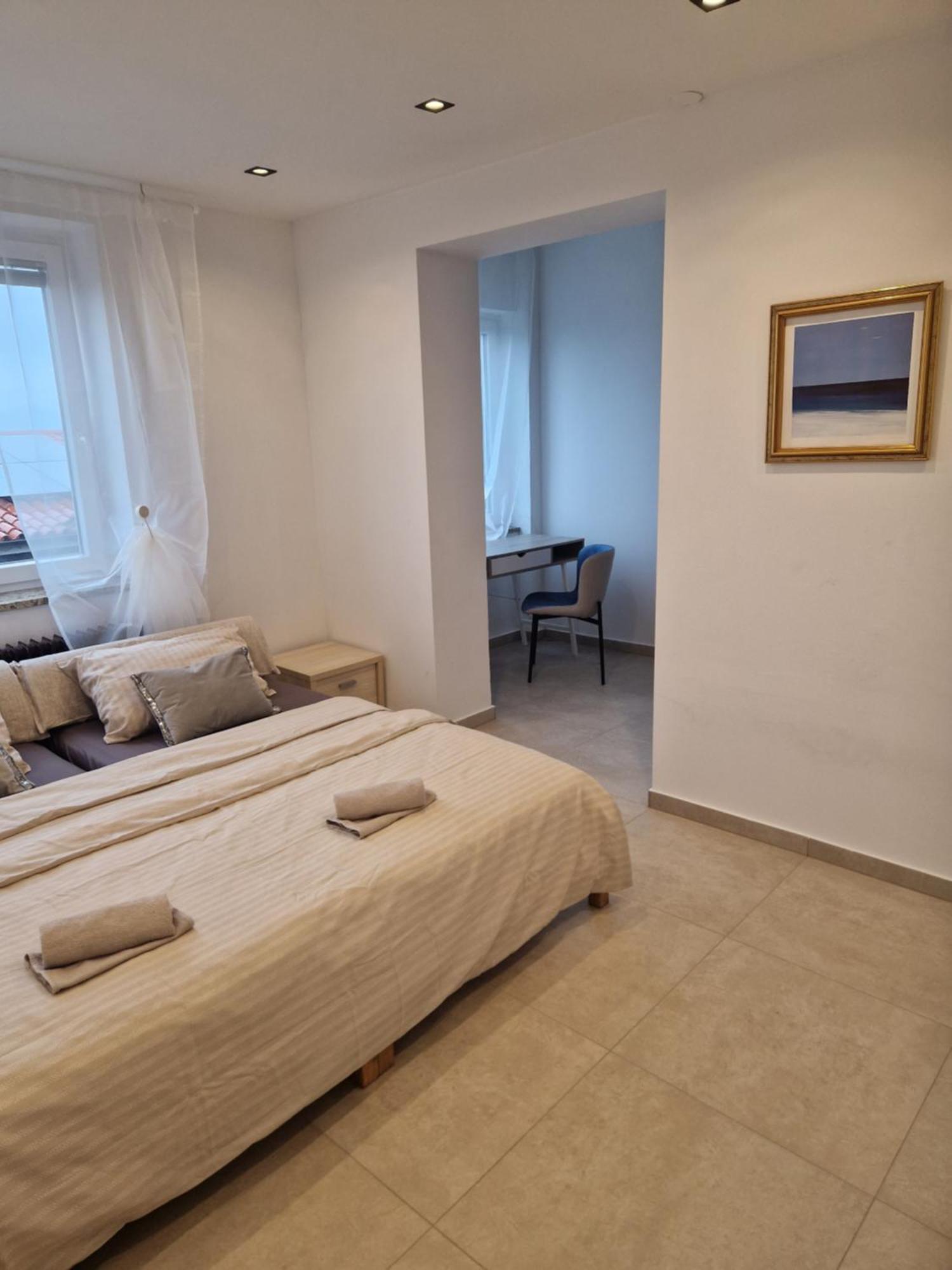Apartmans Robo Capodistria Esterno foto