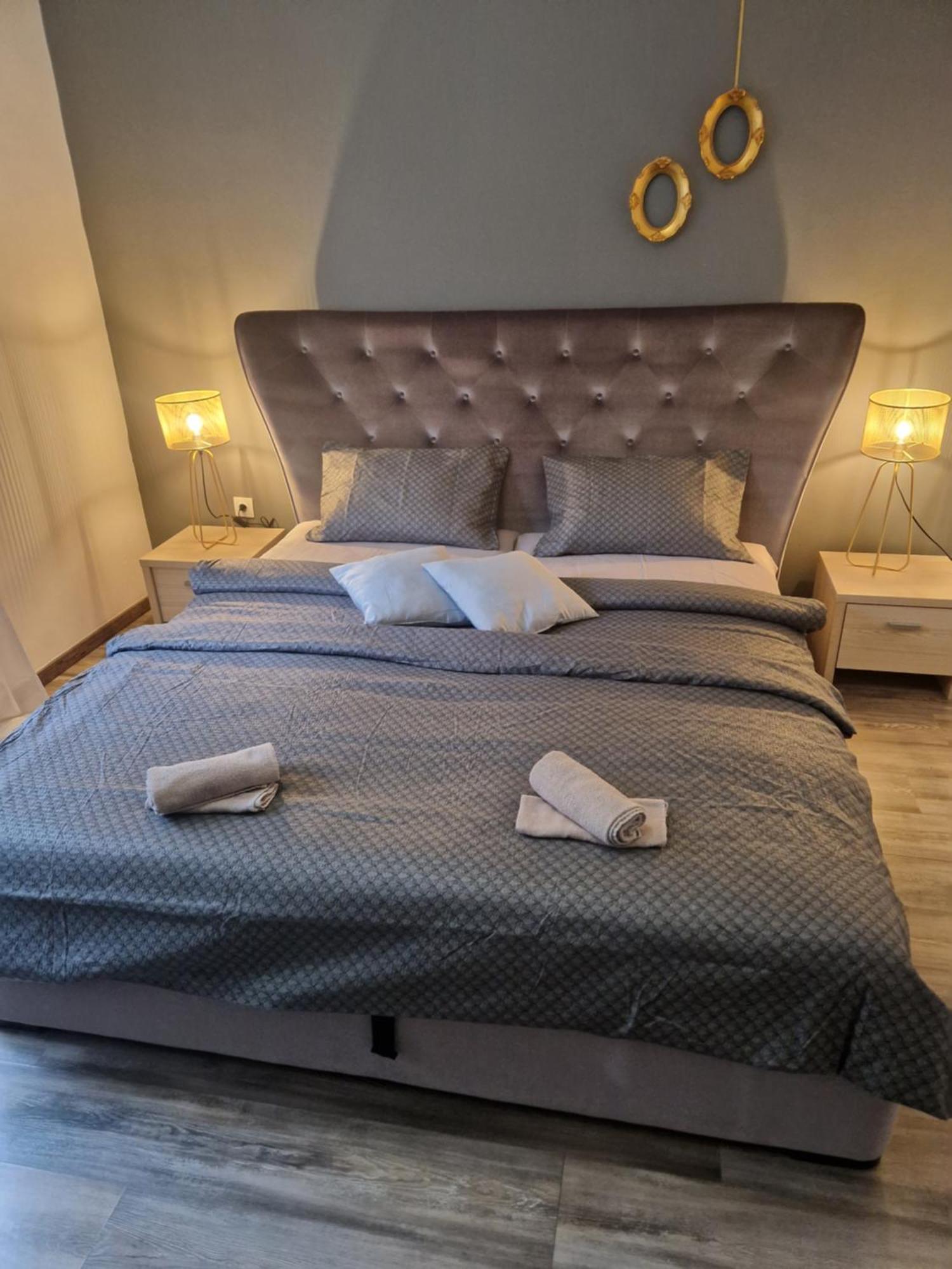 Apartmans Robo Capodistria Esterno foto
